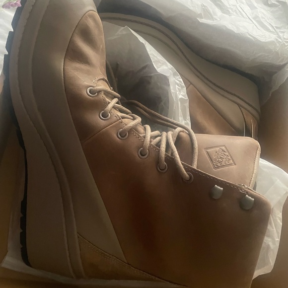 NWT original muck boots women’s liberty wedge. Taupe leather size 10 - Picture 5 of 6